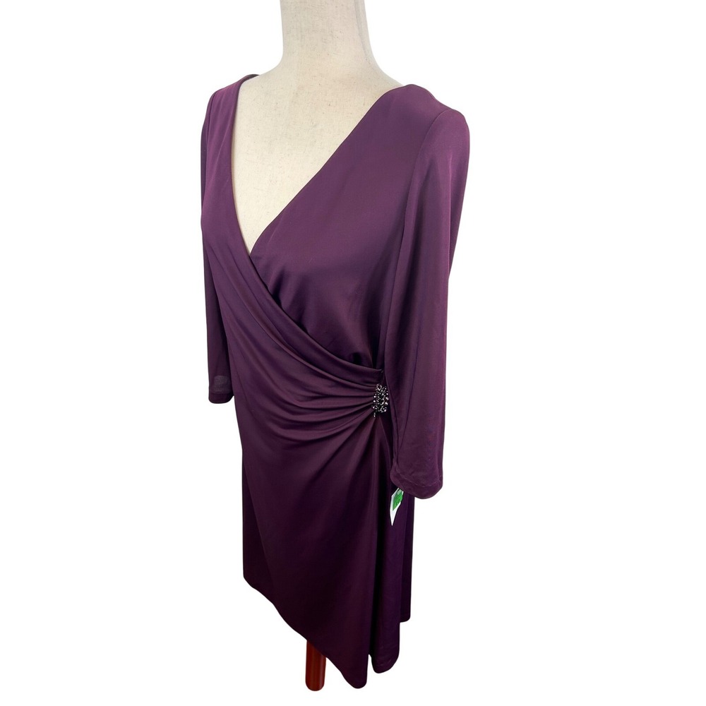 NWT Alex Evenings Party Dress Women's Size 10 Plum Brooch Long Sleeve